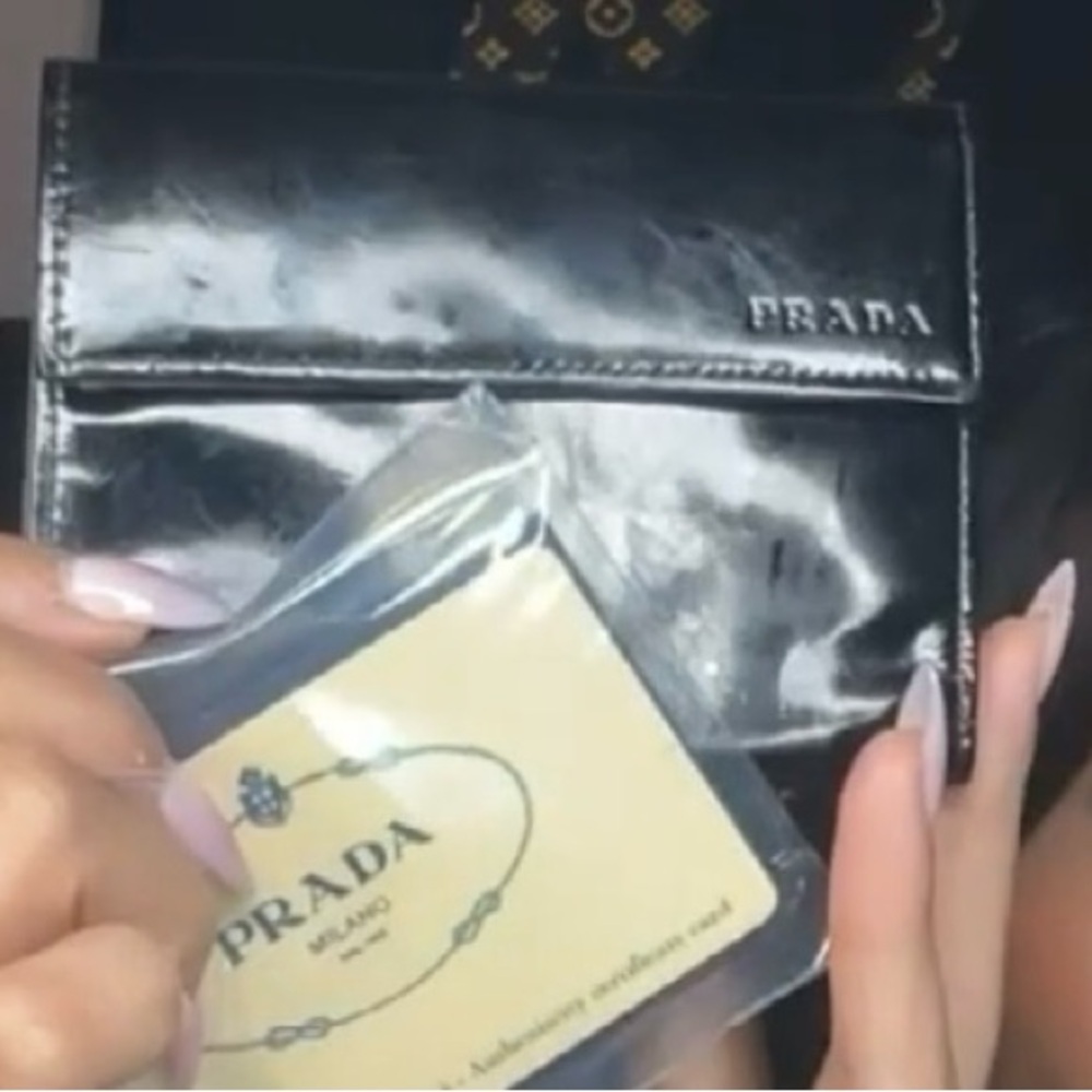 Prada Black patient Leather trifold Wallet